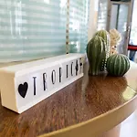 Aparthotel Tropicana Llido Degli Estensi