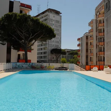Tropicana شقة فندقية 3*