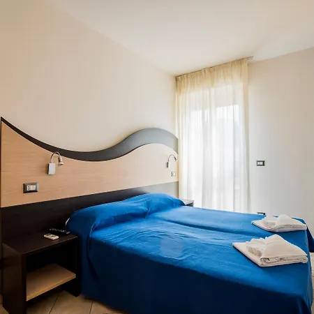 Aparthotel Tropicana Llido Degli Estensi