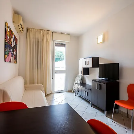 Aparthotel Tropicana