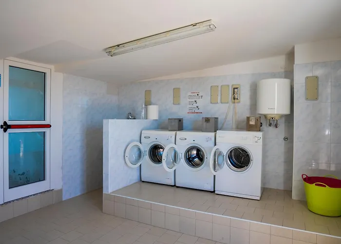 Apart Otel Tropicana