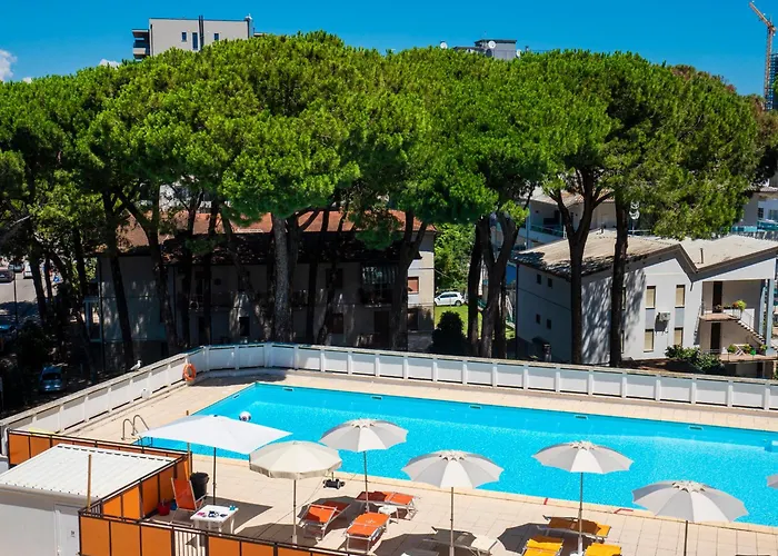 Tropicana Apart Otel Llido Degli Estensi